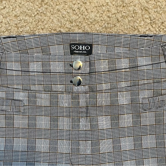 Soho Apparel Ltd Plaid Pattern Pants, Faux Pockets Front And Back, Size 14 - Picture 3 of 8